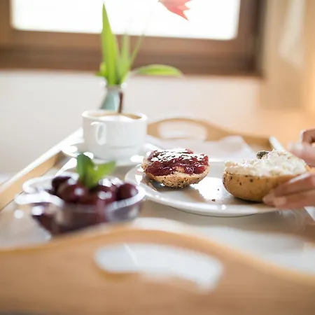 Weingut Weidlhof - & Breakfast - Vacation For Wine Lovers