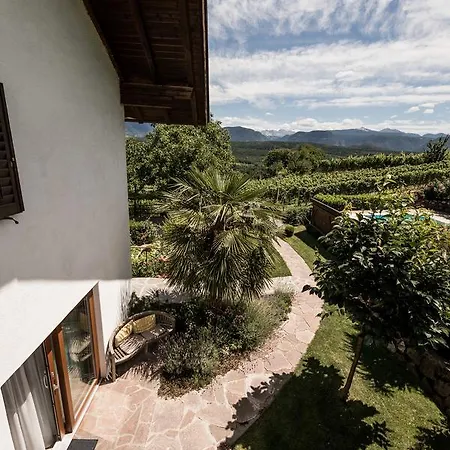 Affittacamere Weingut Weidlhof - & Breakfast - Vacation For Wine Lovers *